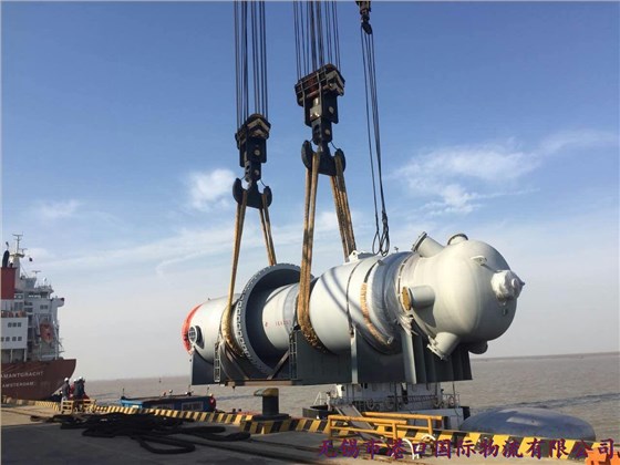 港口國(guó)際物流大型化工設(shè)備運(yùn)輸